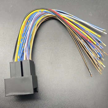 1pc na 2019-21 Ford Focus audio jednotka C2619A zapojte konektor pôvodného terminálu